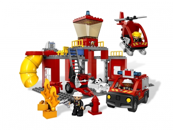LEGO® Duplo Fire Station 5601 released in 2008 - Image: 1