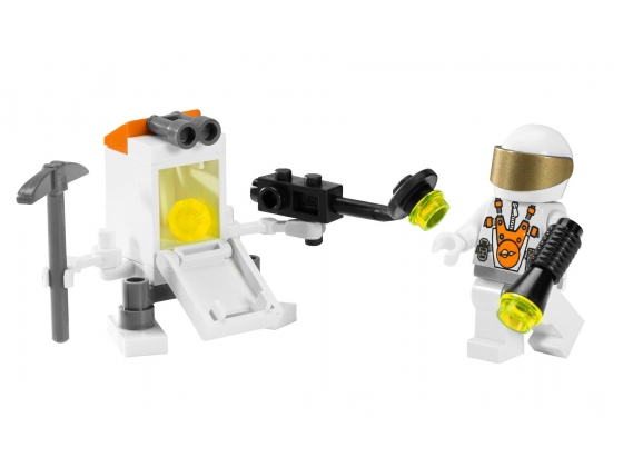 LEGO® Space Mini Robot 5616 released in 2008 - Image: 1