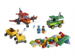 LEGO® Creator Bausteine Flughafen" 5933 erschienen in 2011 - Bild: 1