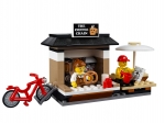 LEGO® Town City Square 60097 released in 2015 - Image: 8