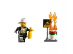 LEGO® Town Feuerwehrfahrzeug mit fahrbarer Leiter 60107 erschienen in 2016 - Bild: 5