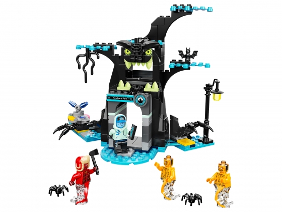 LEGO® Hidden Side Welcome to the Hidden Side 70427 released in 2019 - Image: 1