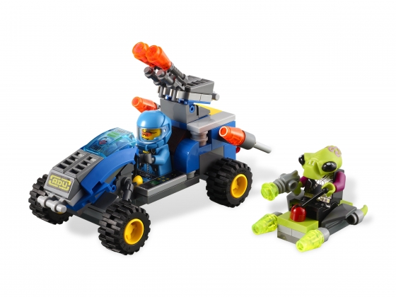 LEGO® Space Alien Defender 7050 released in 2011 - Image: 1