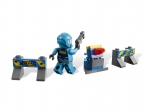 LEGO® Space UFO Abduction 7052 released in 2011 - Image: 3