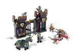 LEGO® Castle Flucht aus dem Drachengefängnis 7187 erschienen in 2011 - Bild: 1