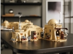 LEGO® Star Wars™ Mos Eisley Cantina™ 75290 released in 2020 - Image: 14