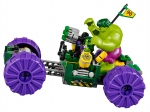 LEGO® Marvel Super Heroes Hulk vs. Red Hulk 76078 released in 2017 - Image: 4