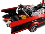 LEGO® DC Comics Super Heroes Batmobile™ aus dem TV-Klassiker „Batman™“ 76188 erschienen in 2021 - Bild: 5