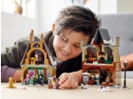 LEGO® 4 Juniors Hogsmeade™ Village Visit 76388 released in 2021 - Image: 13