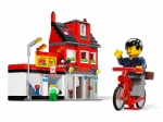 LEGO® Town City Corner 7641 erschienen in 2009 - Bild: 3