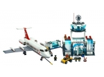 LEGO® Town Airport 7894 released in 2007 - Image: 1