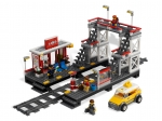 LEGO® Train Train Station 7937 released in 2010 - Image: 1