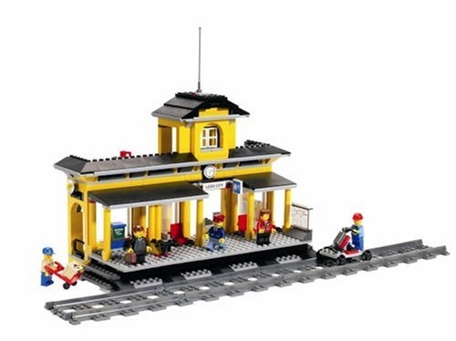 LEGO® Train Train Station 7997 released in 2007 - Image: 1