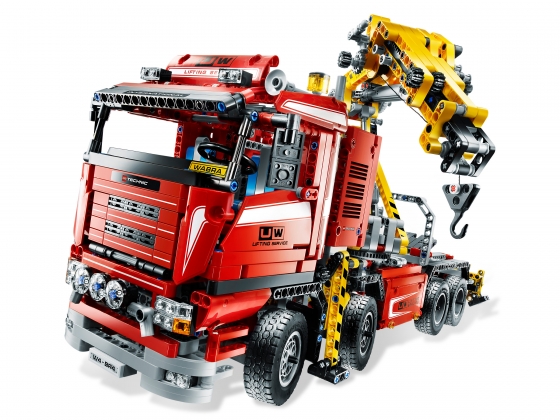 LEGO® Technic Truck mit Power-Schwenkkran 8258 erschienen in 2009 - Bild: 1