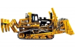 LEGO® Technic Motorized Bulldozer 8275 released in 2007 - Image: 3