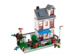 LEGO® Town City House 8403 released in 2010 - Image: 1