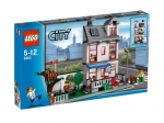 LEGO® Town City House 8403 released in 2010 - Image: 7